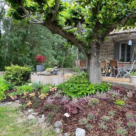 Mas Lou Parpaioun Bed & Breakfast Crestet Exterior photo